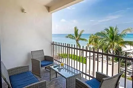 Beachfront Roof Pool 5th Ave 2 Blocks Gym Apartment