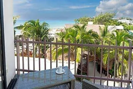 Beachfront Roof Pool 5th Ave 2 Blocks Gym *