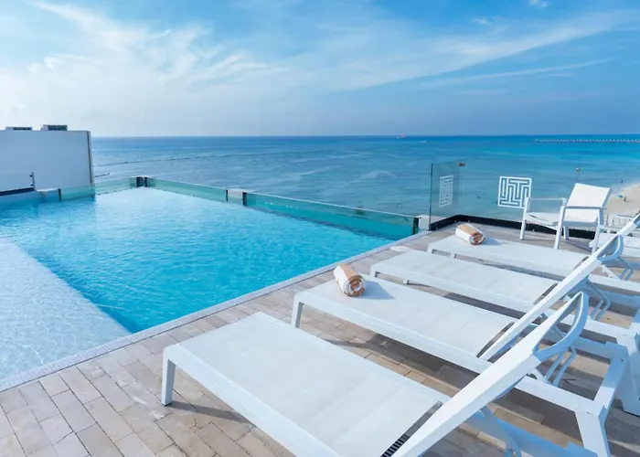 Beachfront Roof Pool 5th Ave 2 Blocks Gym Apartment *