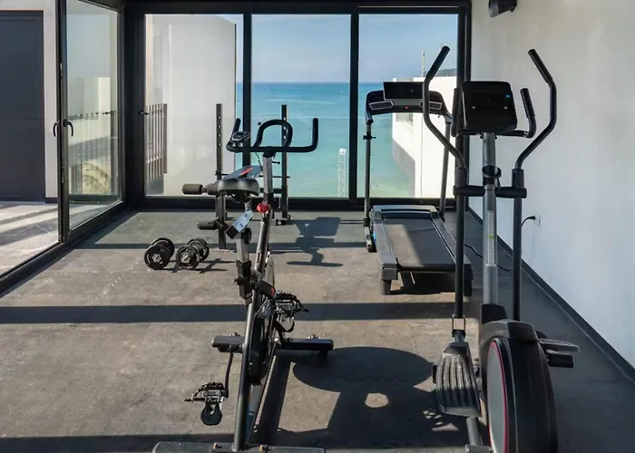 Beachfront Roof Pool 5th Ave 2 Blocks Gym Playa del Carmen