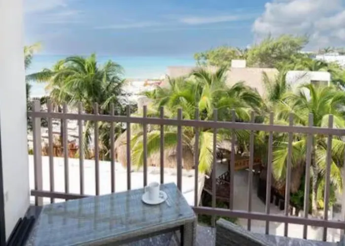 Apartment Beachfront Roof Pool 5th Ave 2 Blocks Gym