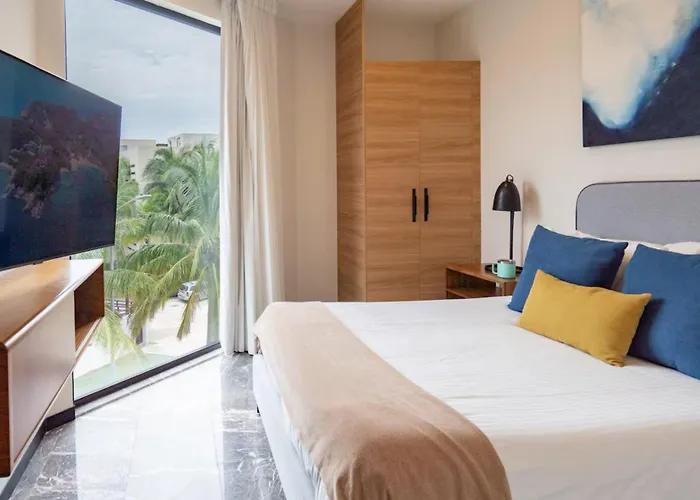 Apartment Beachfront Roof Pool 5th Ave 2 Blocks Gym Playa del Carmen