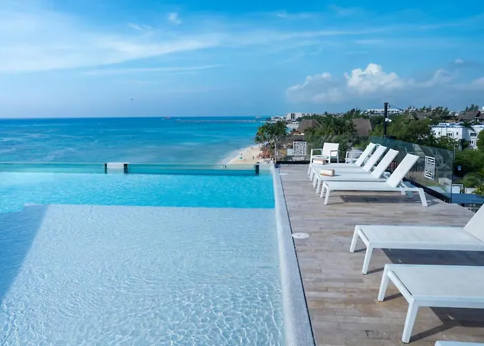 Beachfront Roof Pool 5th Ave 2 Blocks Gym