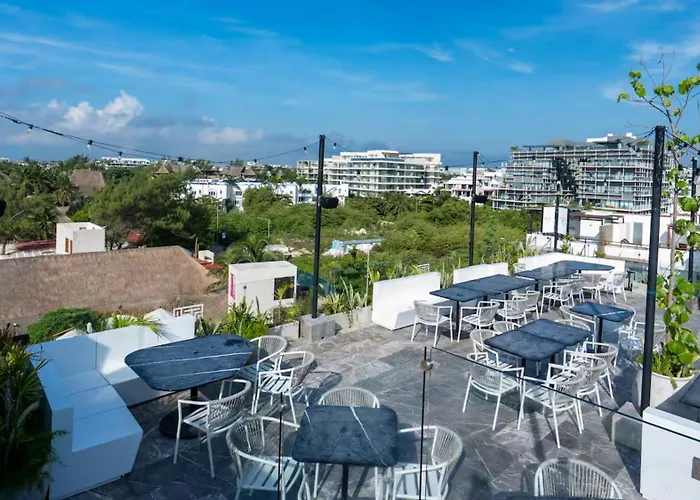 Apartment Beachfront Roof Pool 5th Ave 2 Blocks Gym